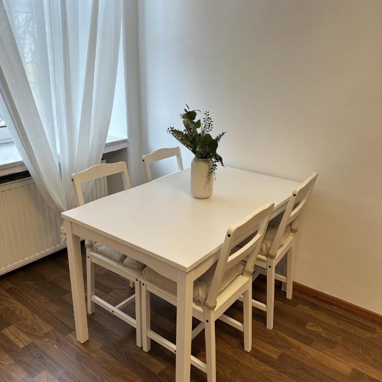 Serenity Apartment Essential - Appartement 1 Chambre de Luxe - Vue sur Jardin - 3