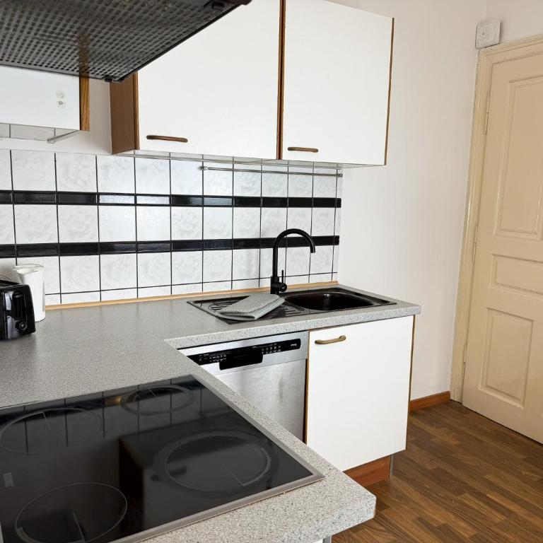 Serenity Apartment Essential - Appartement 1 Chambre de Luxe - Vue sur Jardin - 13