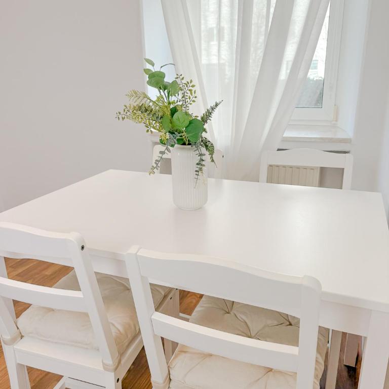 Serenity Apartment Essential - Appartement 1 Chambre de Luxe - Vue sur Jardin - 10