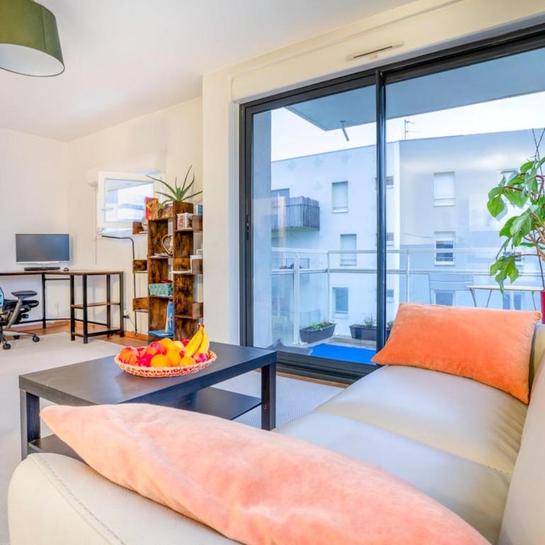 Mail Pablo Picasso BIS -Parking - Appartement 1 Chambre - Vue sur Ville - 1