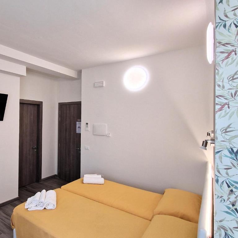 Berica Alloggi Turistici - Camera Matrimoniale/Doppia con Letti Singoli con Bagno Privato - 32