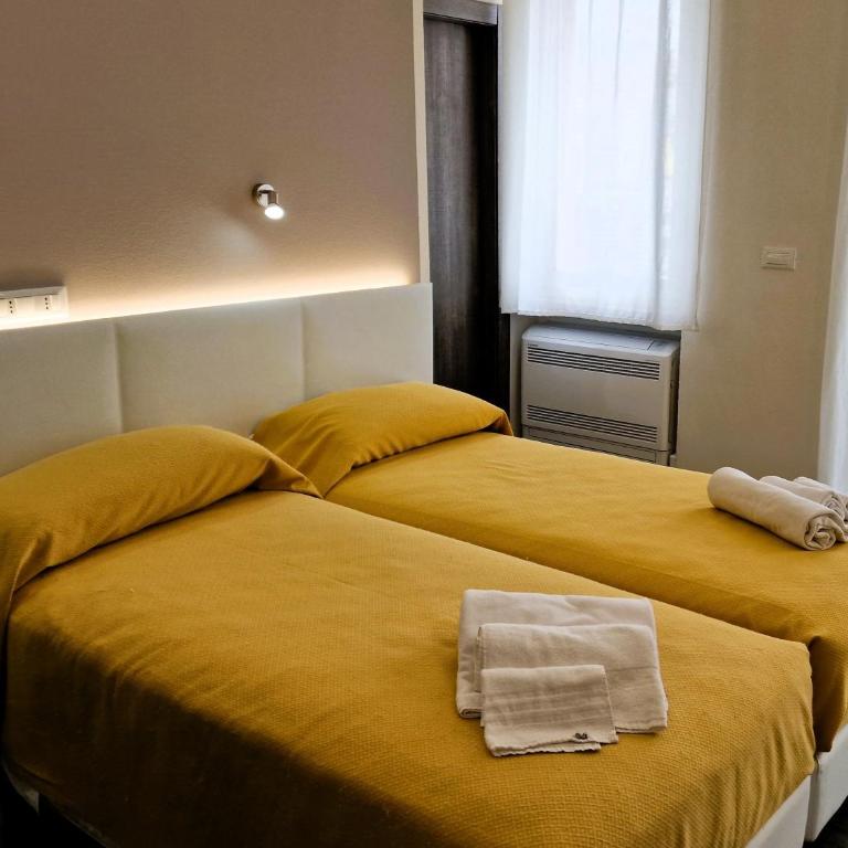Berica Alloggi Turistici - Camera Matrimoniale/Doppia con Letti Singoli con Bagno Privato - 2