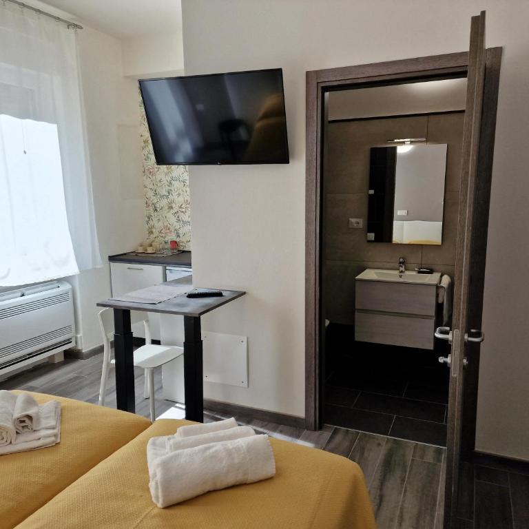Berica Alloggi Turistici - Camera Matrimoniale/Doppia con Letti Singoli con Bagno Privato - 19