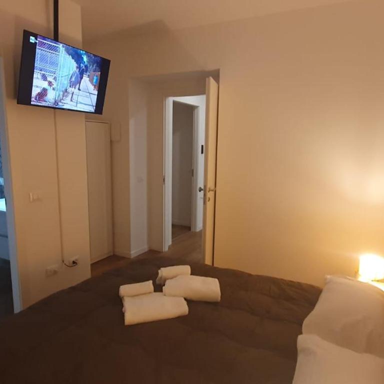 Max Rooms Bergamo - Camera Matrimoniale con Bagno Privato - 5