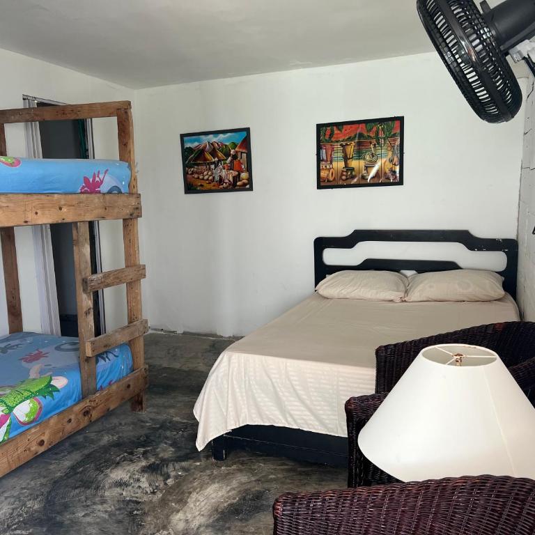 AcapulcoBeach - Family Room - 3