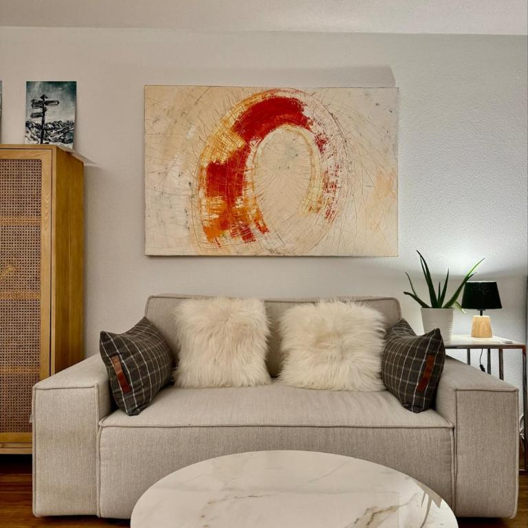 1-room apartment - newly renovated and central - Apartment mit 1 Schlafzimmer und Balkon - 4