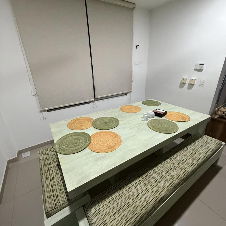 Casa Quinta con piscina Girardot- Via el Peñón - Three-Bedroom House - 55