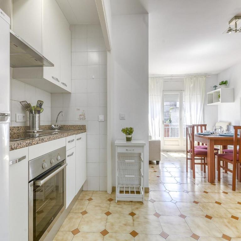 Apartment in Rosas near Platja de Roses Beach - Two-Bedroom Apartment - 4