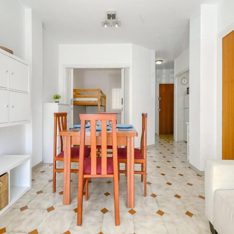 Apartment in Rosas near Platja de Roses Beach - Two-Bedroom Apartment - 7