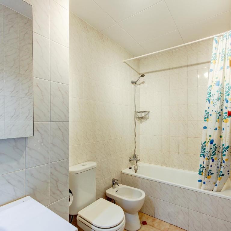 Apartment in Rosas near Platja de Roses Beach - Two-Bedroom Apartment - 17