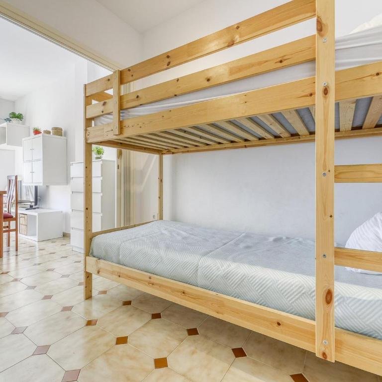 Apartment in Rosas near Platja de Roses Beach - Two-Bedroom Apartment - 14
