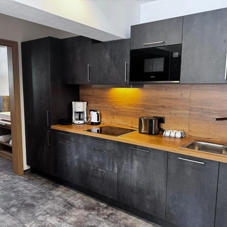 Home's am Hof - Apartment mit 3 Schlafzimmern und Balkon - 2