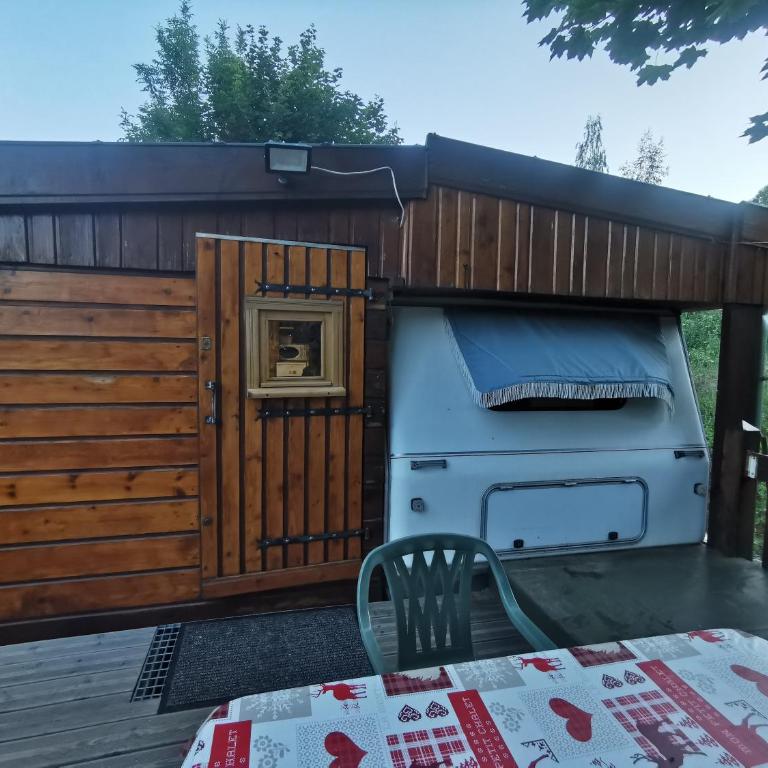 Caravane 4 personnes au camping d'Aussois - Bungalow Familial - 4