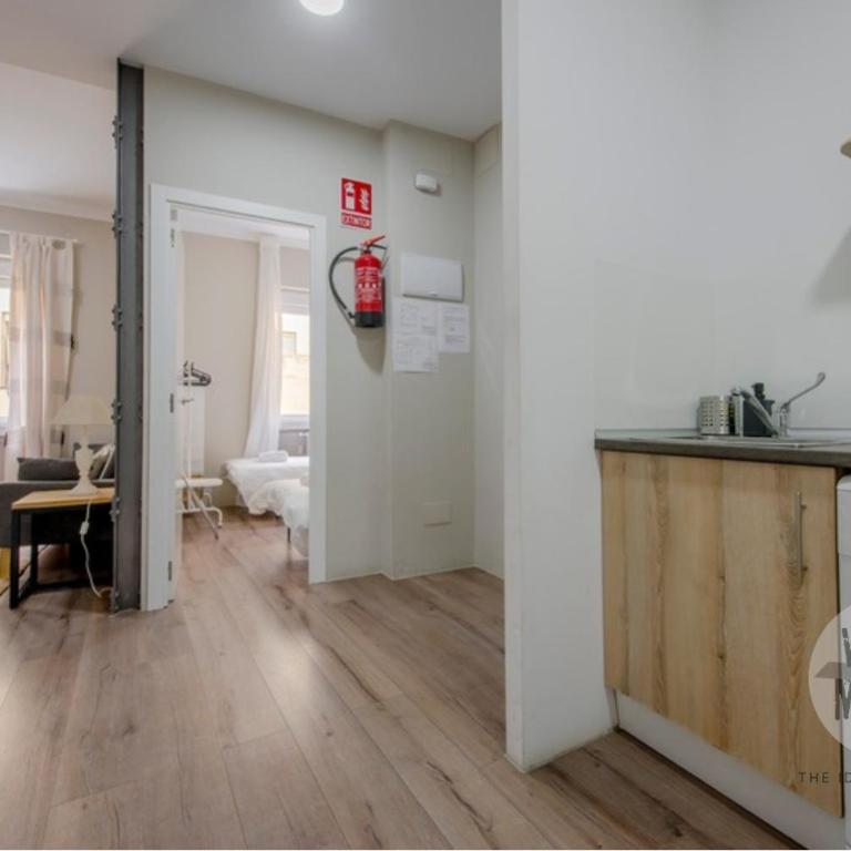 Confort y tradición para 7, conoce Toledo 77 - Apartment - 13