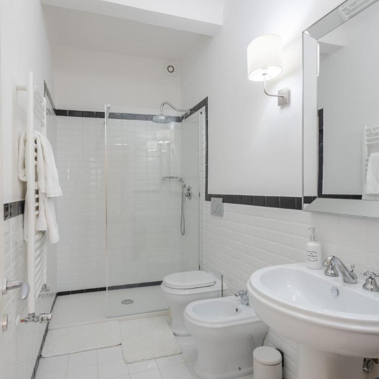 Belle Donne Apartment - Three-Bedroom Apartment - 4