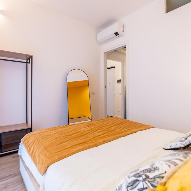 Navigli Duomo Chic Apartment WiFi AC - Appartamento con 1 Camera da Letto - 11