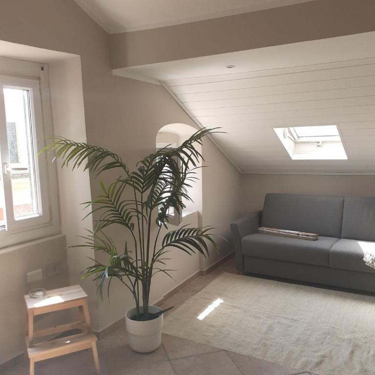 Idyllische Dachwohnung am Hafen von Porto Maurizio - Appartamento con 1 Camera da Letto e Vista Mare - 2