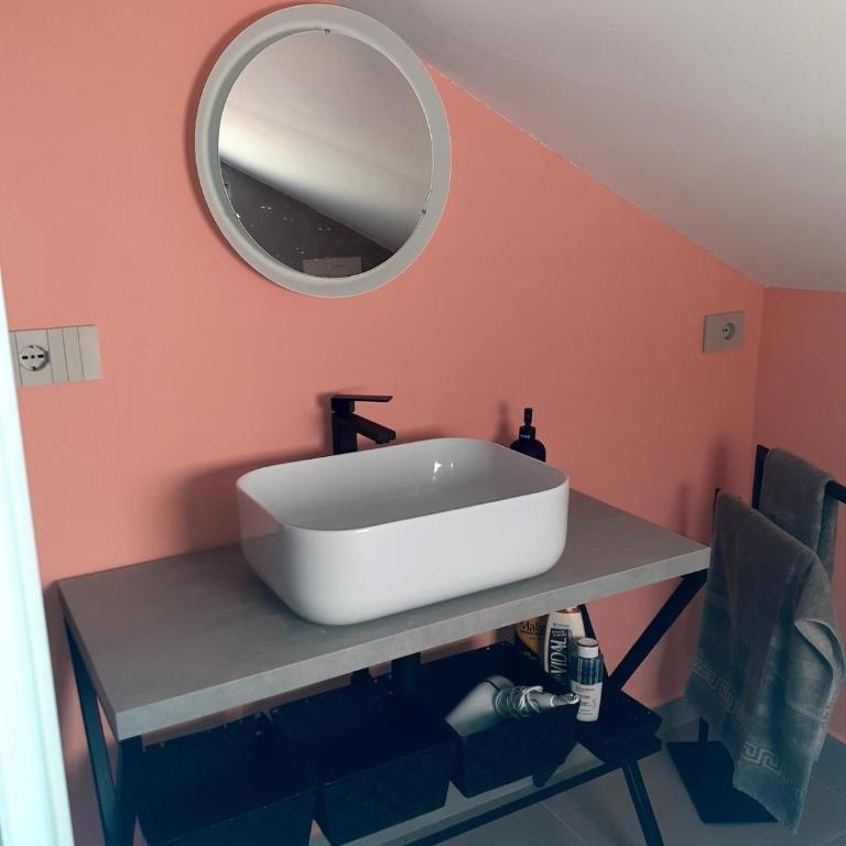 Idyllische Dachwohnung am Hafen von Porto Maurizio - Appartamento con 1 Camera da Letto e Vista Mare - 16