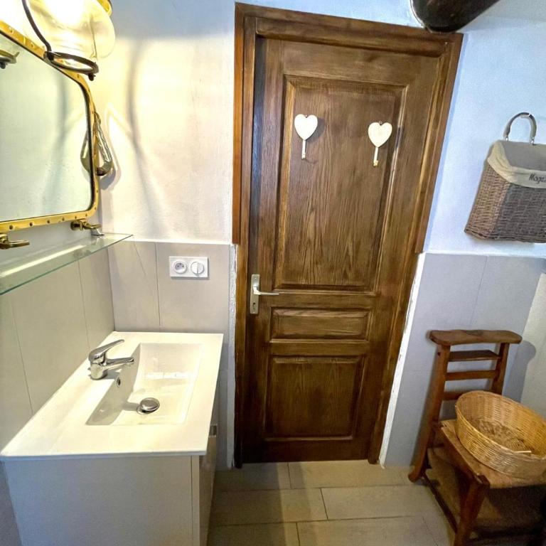 Piana - Three-Bedroom House - 17