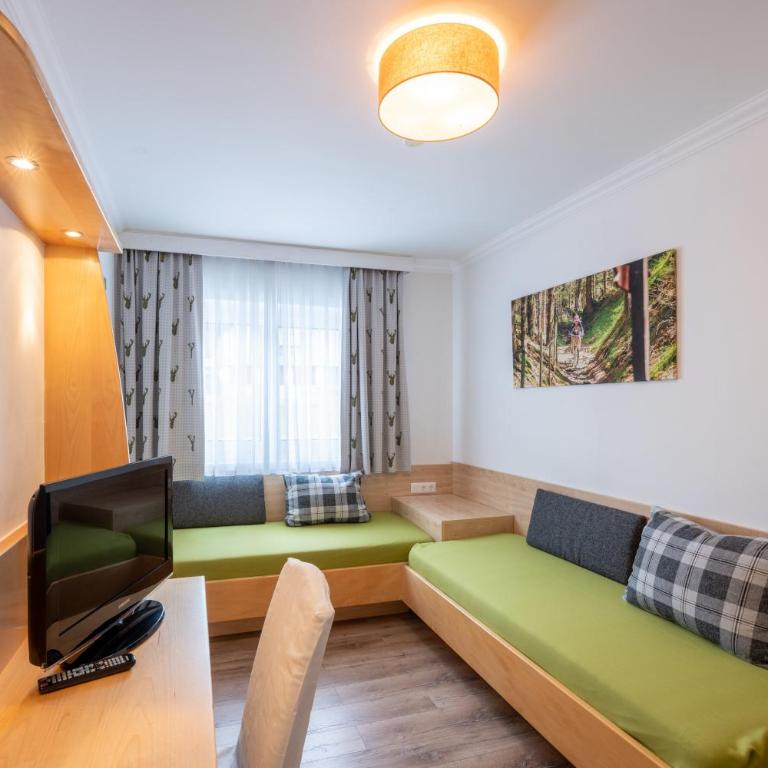 Genusshotel Almrausch - Suite mit 2 Schlafzimmern - 9