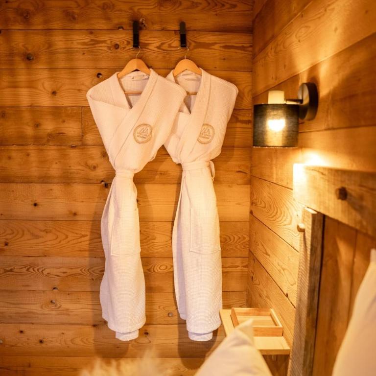 Chalet Les Cimes - Sauna - Jacuzzi - Chalet - 22