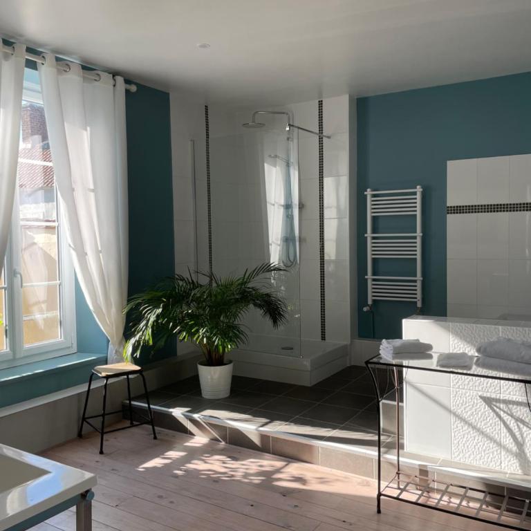 La Boulonnaise - Chambre Familiale avec Salle de Bains Privative - 5
