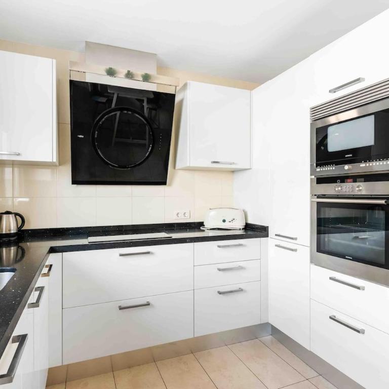 Luxury Holiday Home PISCINA PRIVADA CLIMATIZADA Teide Views, BBQ - Casa de 4 dormitorios - 13