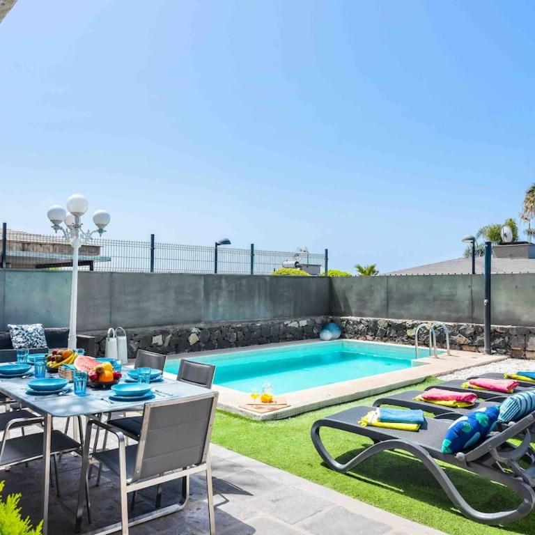Luxury Holiday Home PISCINA PRIVADA CLIMATIZADA Teide Views, BBQ - Casa de 4 dormitorios - 57
