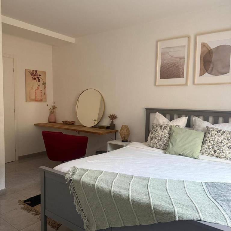 Bas de Villa à 15 min de Nice avec piscine - Appartement 1 Chambre - 1
