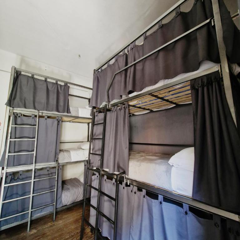 WHY NOT NUEVA CORDOBA - Cama individual en dormitorio mixto - 9