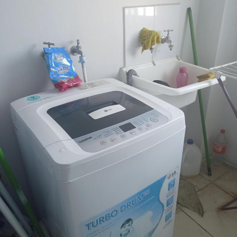 Spacious and cozy apartment, good location - Apartamento de 3 dormitorios - 6