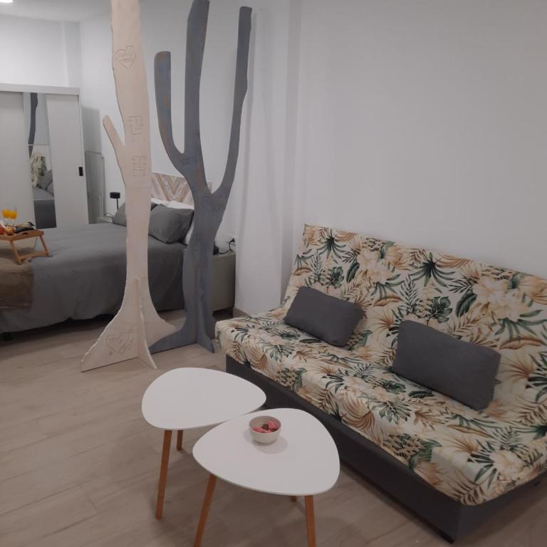 Estudios Olivia II - One-Bedroom Apartment - 8