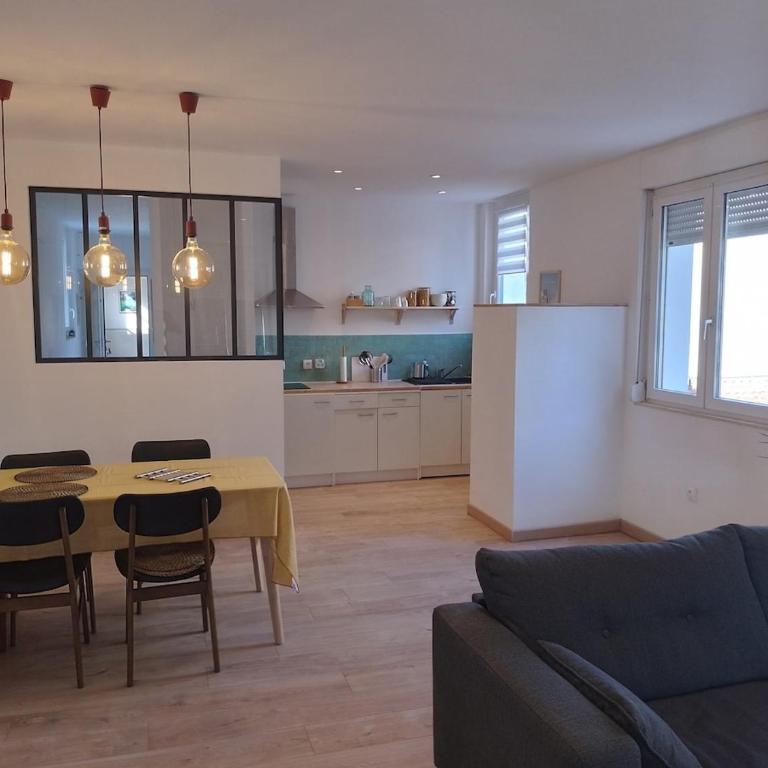 Superbe appartement rénové à 250m des remparts - One-Bedroom Apartment - 5