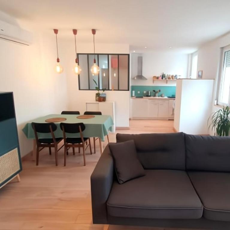 Superbe appartement rénové à 250m des remparts - One-Bedroom Apartment - 28