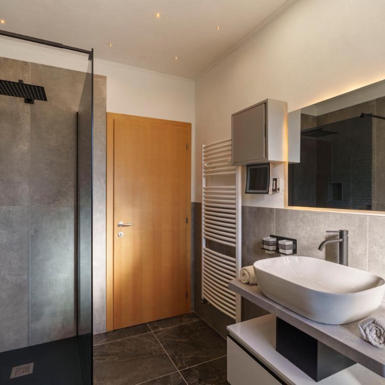 Ferienwohnungen Gamper - Appartamento con 2 Camere da Letto e Balcone - 16