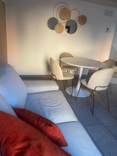 Elena's Home piano terzo - Appartamento con 2 Camere da Letto - 15