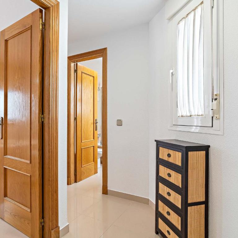 Elegante piso en la Romanilla - Two-Bedroom Apartment - 24