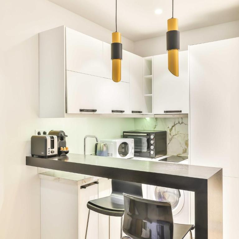 Magnificent studio - 2P - Place Victor Hugo - Appartamento - 1