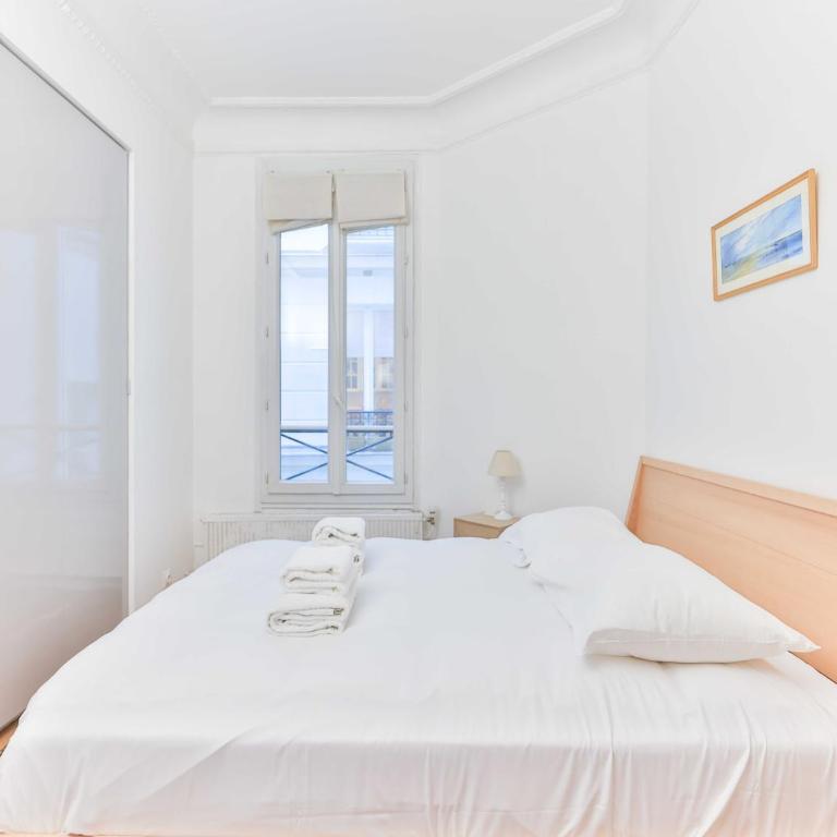 Bright, modern apartment- 14 arrd- Mobility lease - Appartement 2 Chambres - 9