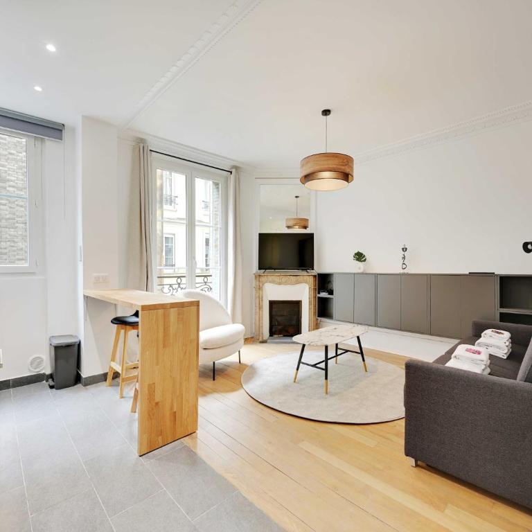 Very nice studio for 2 people Batignolles - Nollet Mobility lease - Appartement - 2