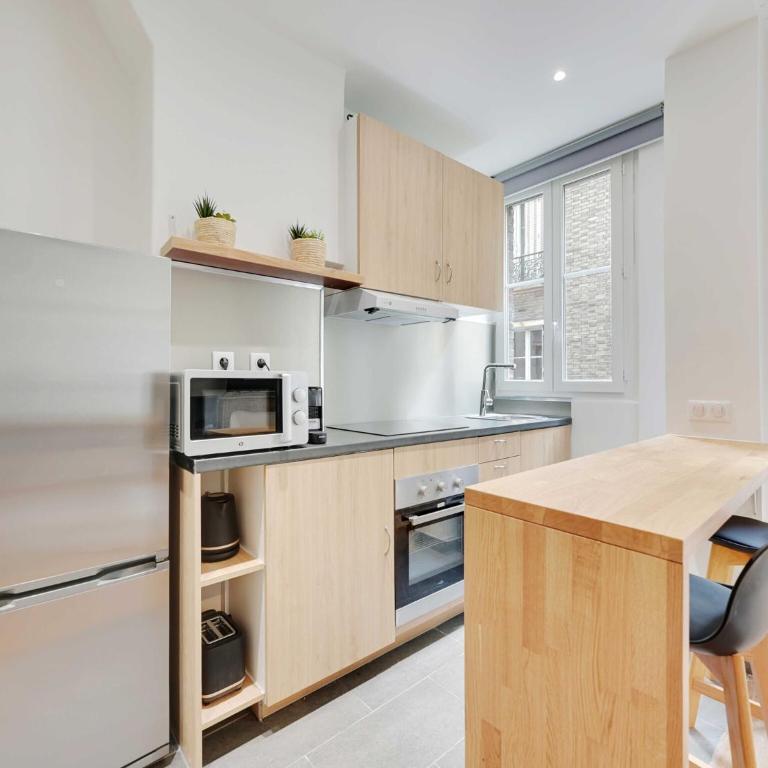 Very nice studio for 2 people Batignolles - Nollet Mobility lease - Appartement - 3