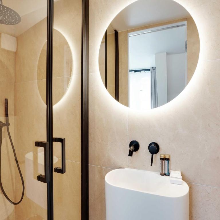 Cosy and modern studio - 2P - Saint Lazare 8eme - Maison de Vacances - 5