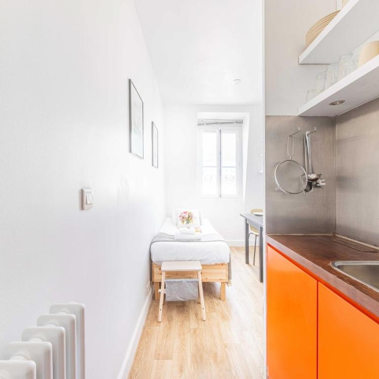 Charming studio 1P near Av Montaigne - Appartement - 6