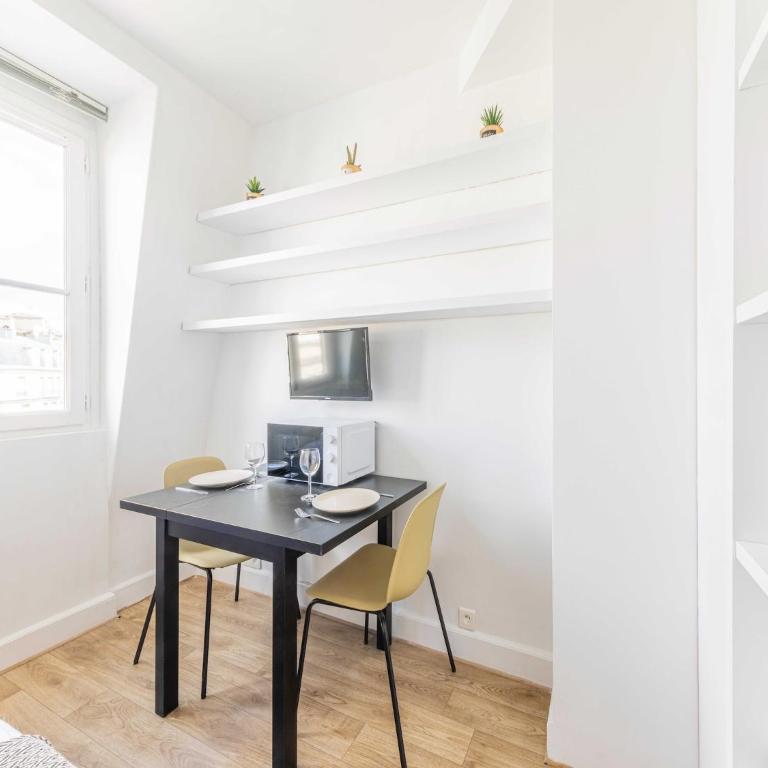 Charming studio 1P near Av Montaigne - Appartement - 5