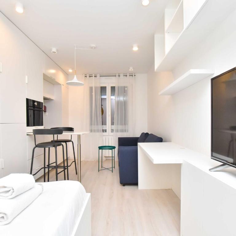 Super Studio lumineux- Gambetta BAIL MOBILITE - Appartement - 19