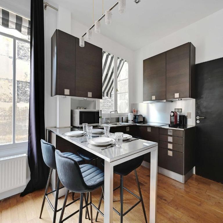 Nice and quiet 1BDR apartment 8th - BAIL MOBILITE - One-Bedroom Apartment - 4