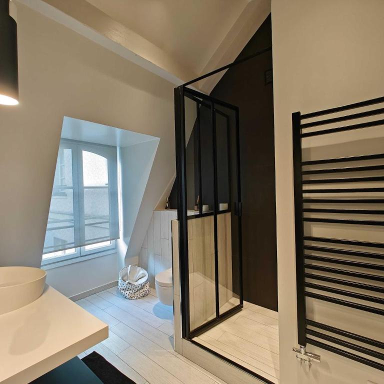 Beautiful apt in the heart of PARIS - Mobility lease - Appartement 2 Chambres - 5