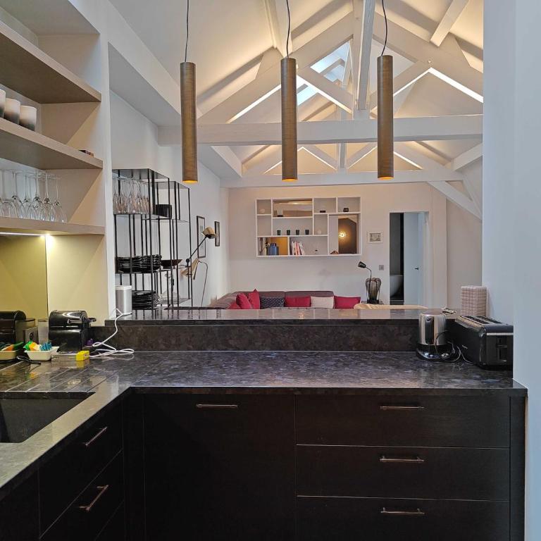 Beautiful apt in the heart of PARIS - Mobility lease - Appartement 2 Chambres - 17