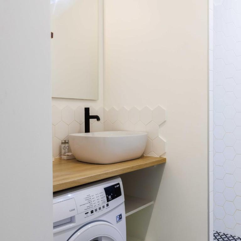 Superb appt 1BDR 2P - Buttes-Chaumont - Appartement 1 Chambre - 14