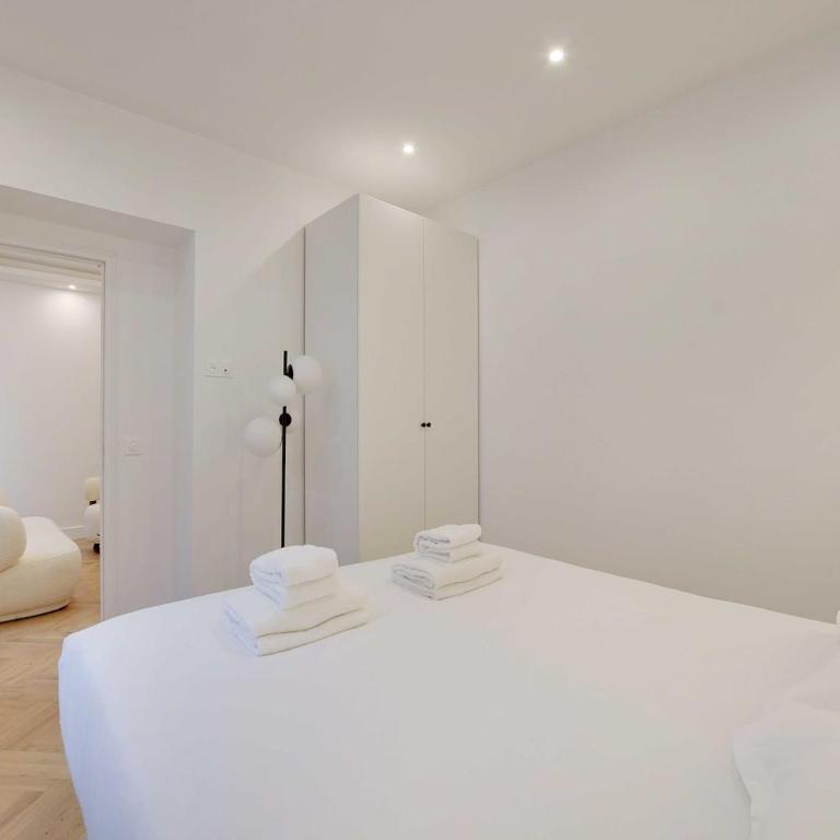 Elegant apartment 3BDR 6P - Champs-Élysées - Three-Bedroom Apartment - 15